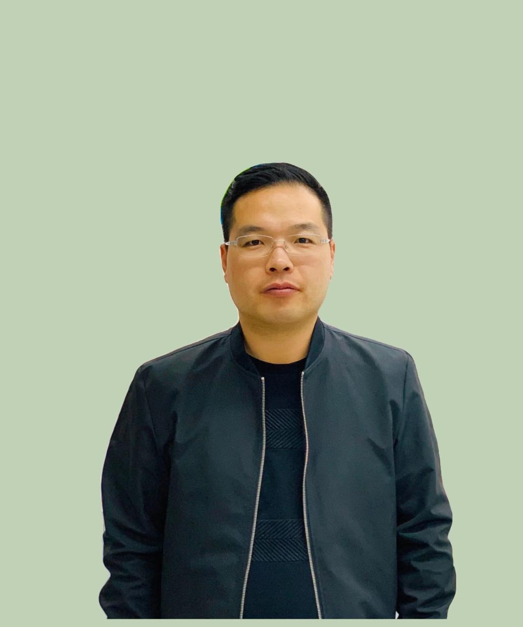 英语专业优秀员工-王俊 